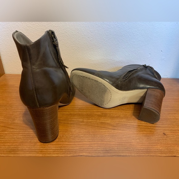 Luca lane booties size 8M - Picture 5 of 9
